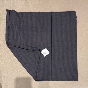 NWT Lululemon Vinyasa Scarf.